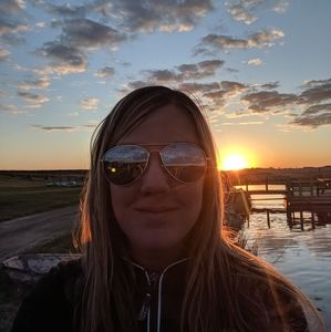 Meet your Posher, Elisha